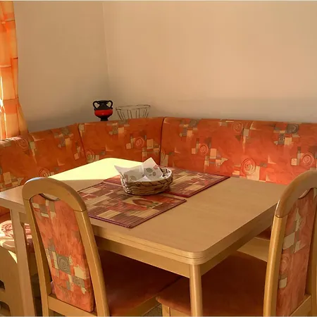 公寓 Orth Poststrasse 8 Eg 费马恩